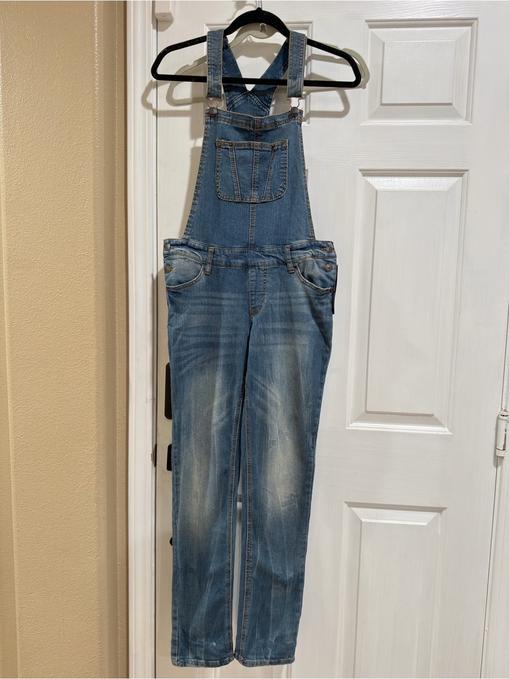 Mossimo Denim Stretch Overalls in Medium Blue